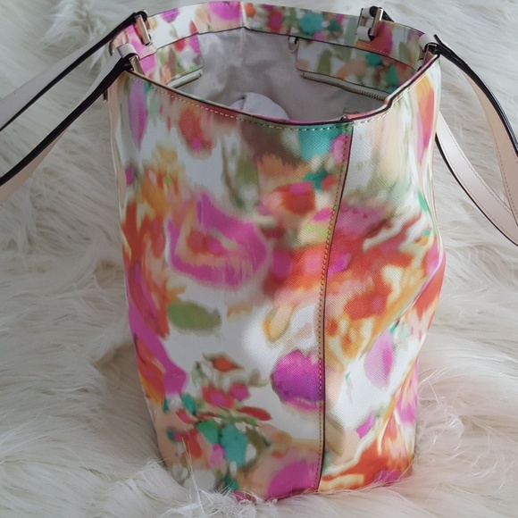 “Sold” Kate Spade Floral Tote Bag - Picture 5 of 8